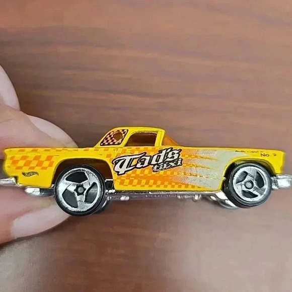 1977 Hot Wheels Ford Thunderbird Tad’s Taxi No 9 Radio Dispatched Diecast Car - Picture 5 of 6